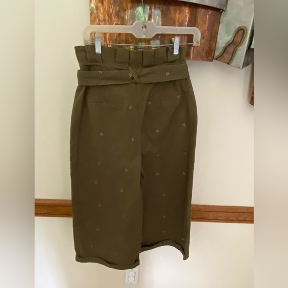 English Factory Pineapple Embroidered Culottes Olive Small - Picture 6 of 11